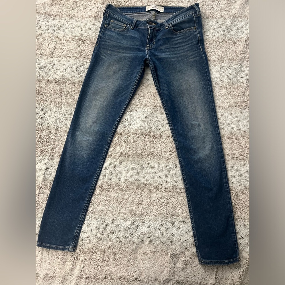 Hollister low rise straight leg jeans size 9